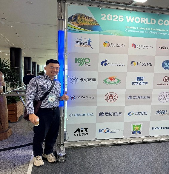 1141025 張值維老師赴韓國濟州島1