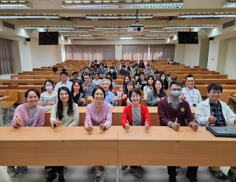 1141112賴俐安教授藥學博雅講座演講1