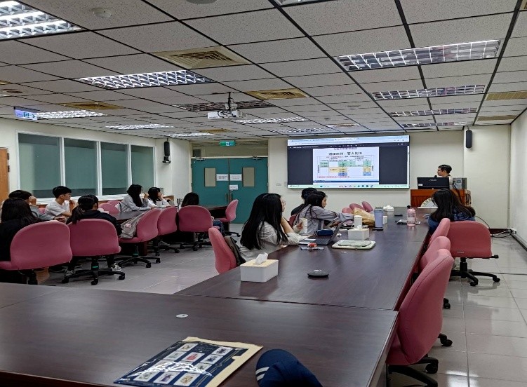 1141125曾志華藥廠參訪2